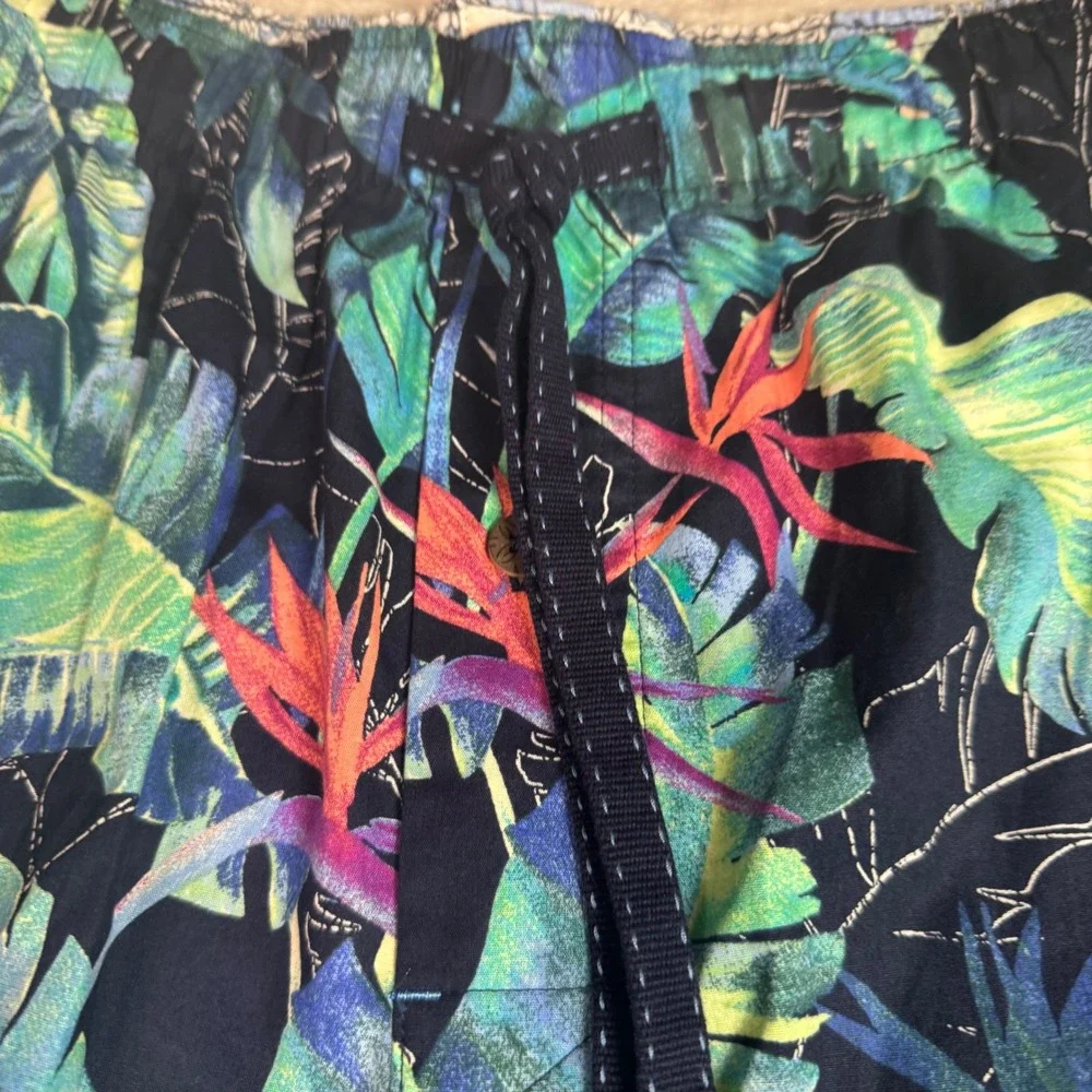NWT Tommy Bahama Mens Tropical Floral Cotton Shorts Navy Blue Size Large